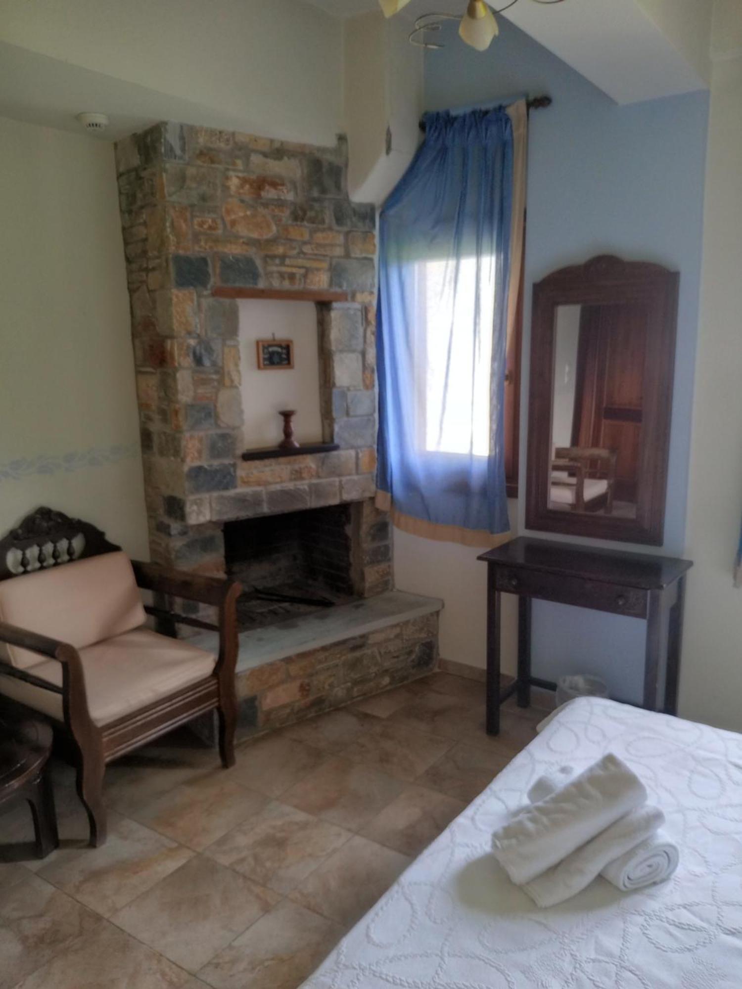 Hotel Erotas Agios Dimitrios  Luaran gambar